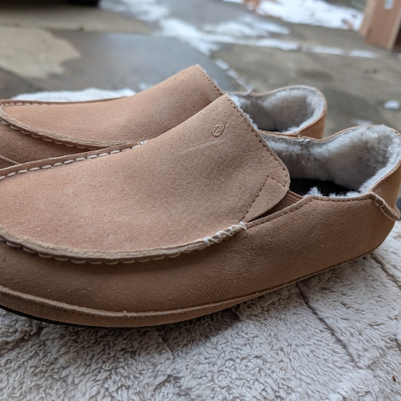 Women's Olukai Lined Fuzzy Tan Suede Slippers Size 11 - Picture 3 of 4